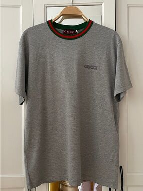 NWT Gucci ringer logo tee in heather grey and contrast neck rib.